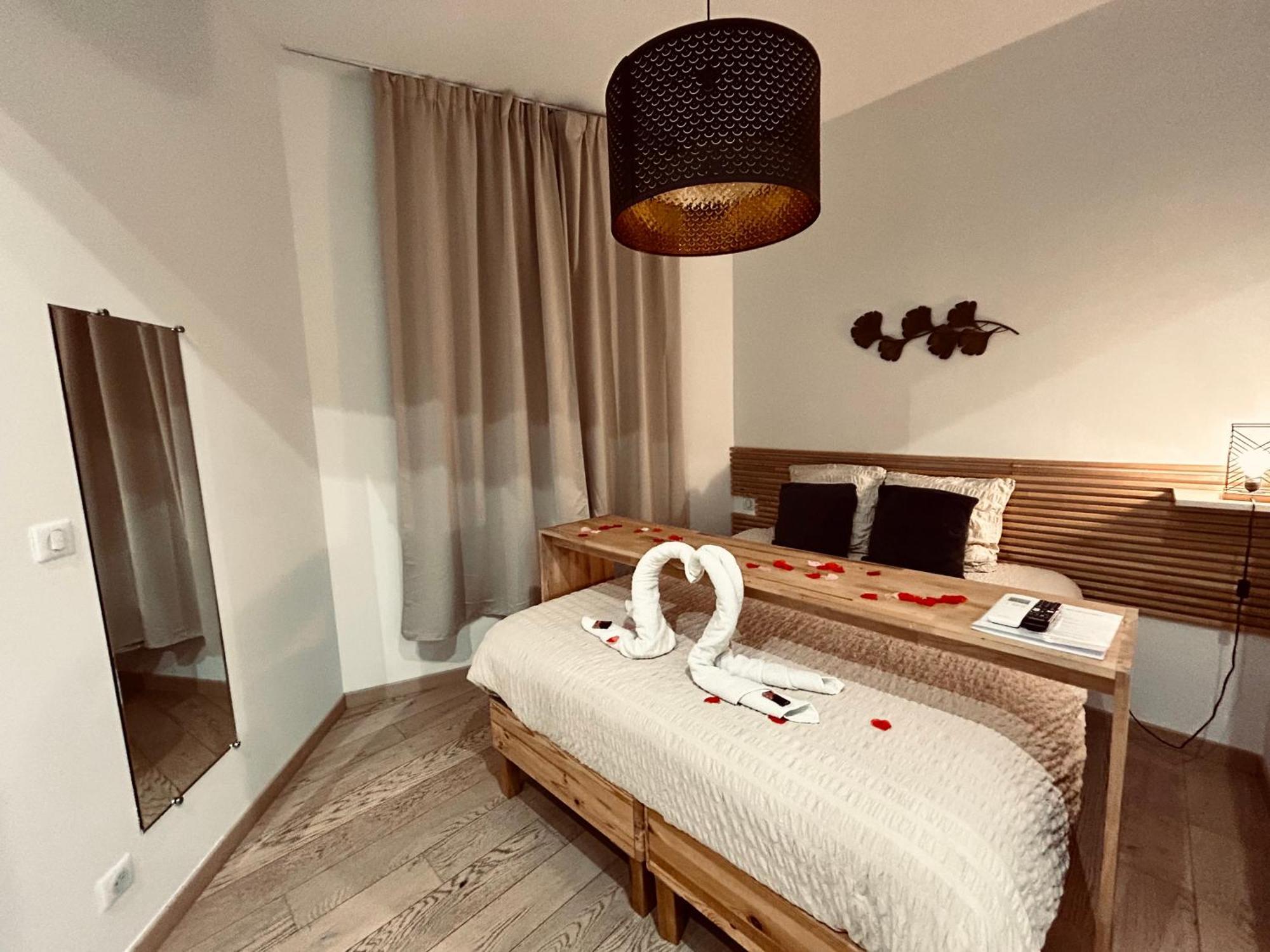 Mieuxqualhotel Jacuzzi Privatif La Parenthese Μπορντό Εξωτερικό φωτογραφία