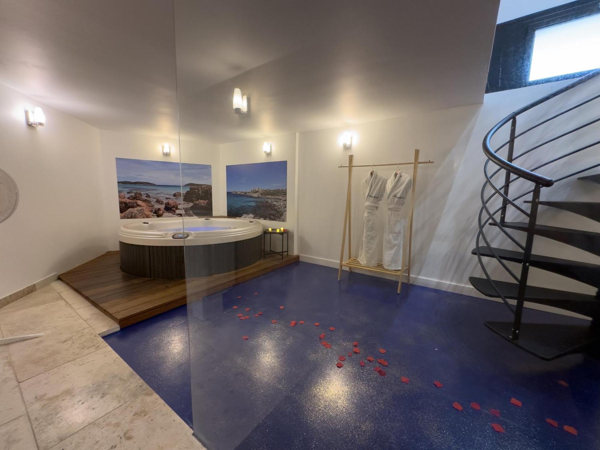 Mieuxqualhotel Jacuzzi Privatif La Parenthese Μπορντό Εξωτερικό φωτογραφία