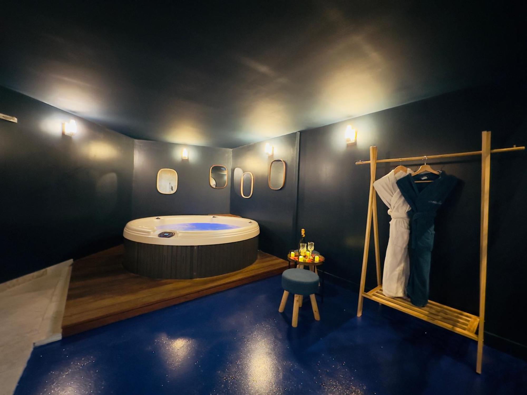 Mieuxqualhotel Jacuzzi Privatif La Parenthese Μπορντό Εξωτερικό φωτογραφία